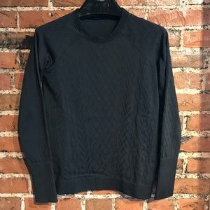 💋 UNIQUE lulemon Long Sleeve Black Pattern Tee